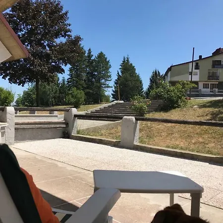 Saint Gree Apartment *